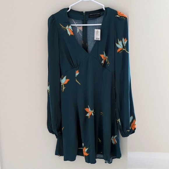 Urban Outfitters Dresses & Skirts - Green longsleeve dress